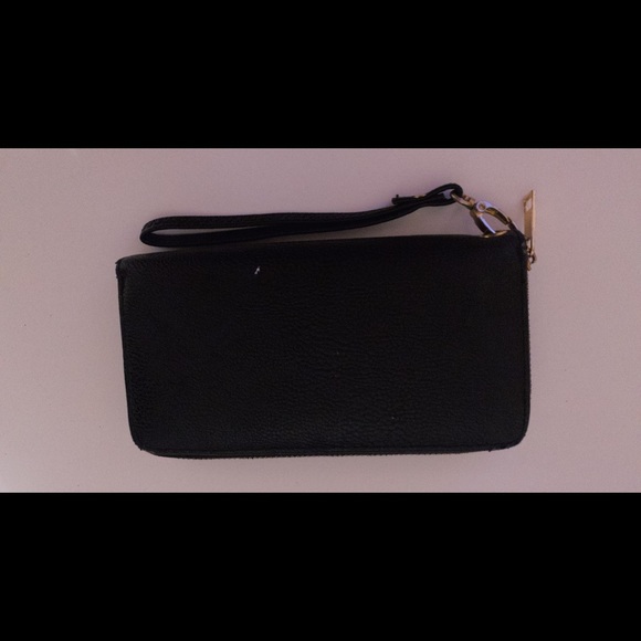 Michael Kors clutch - Picture 2 of 2